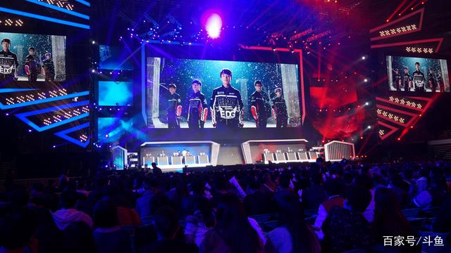 NAVI将在StarLadder StarSeries Fall 2025的上半区半决赛中面对 Passion UA